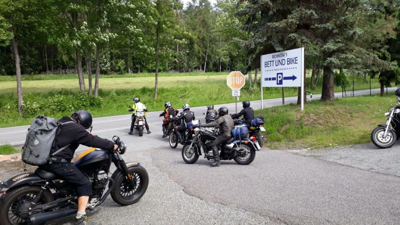 Richnow'S Bett Und Bike Ehem. Landgasthof Hotel Zittau Exterior photo